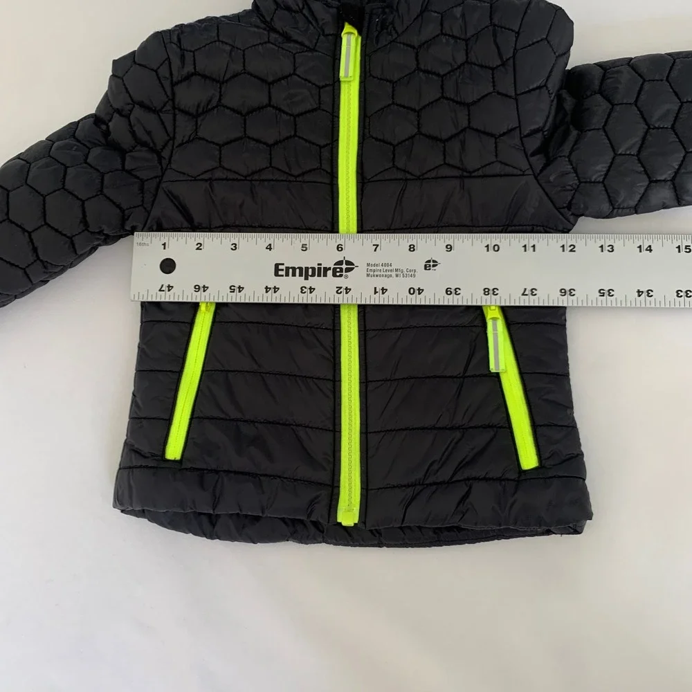 Cat&Jack Puffer Jacket Kids 2T Black Neon Yellow Hex Quilt Fleece Lined Gorpcore